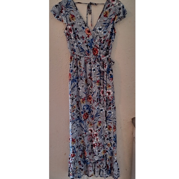 Band of Gypsies Floral Grey Wrap Ruffle dress